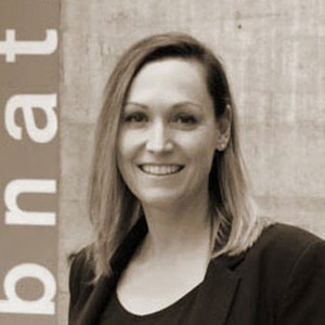 Portrait Tanja Windels-Bätschmann Massbau Immobilien roger windels